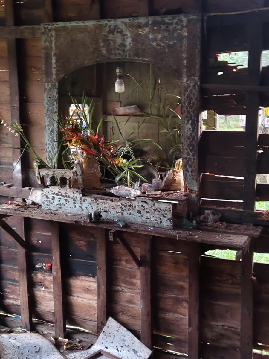 IrrawaddyNews's tweet image. A junta drone on Zarap Seik village in Palaw Township, Tanintharyi Region, killed one civilian on Friday. Artillery fire targeted rescue efforts, killing nine more civilians, according to Myeik People’s Defense Force.
Photo: Myeik PDF
#WhatsHappeningInMyanmar