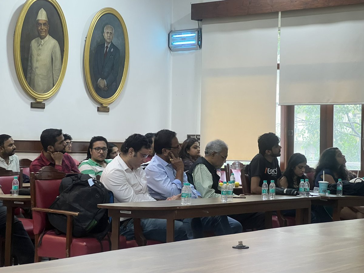 anoopzombie's tweet image. Packed house at the @libertypartyind summit at IMC building in Mumbai!!!! Amazing support for libertarian ideology ✊🔥