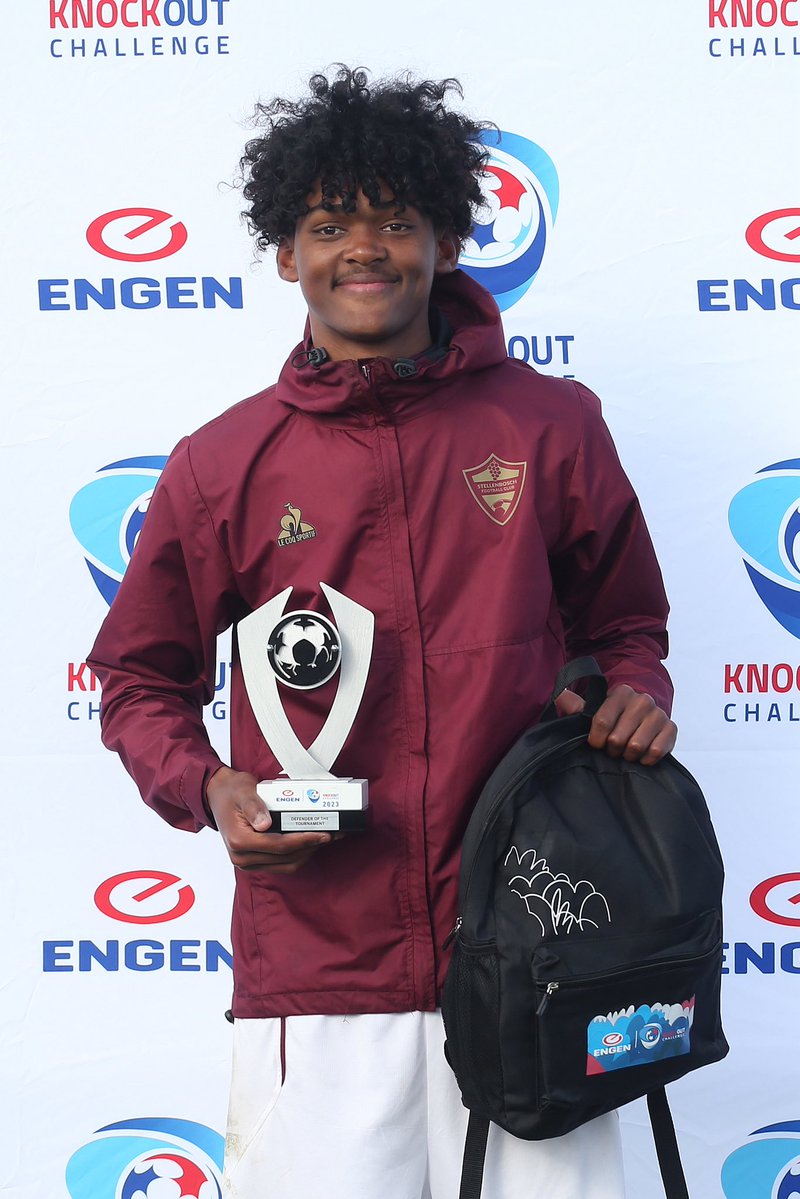 EngenSports's tweet image. Congratulations to #TylonSmith on his move to Queens Park Rangers! ⚽️🏃🏾 He’s been owning every stage - EKOC champ, Defender of the Tournament, and AFCON U20 Player of the Tournament. Now, he takes his talents to the English Championship.
#EKOC #FutureDiskiLegends