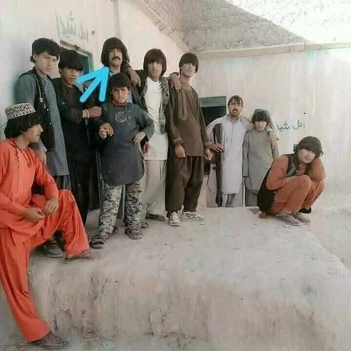 ښه قدرونه مو د لاسه ورکړل دخر بچی تا سو هم دوطن ساتنه کول