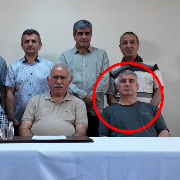 1994'ten bu yana "Devletin egemenliği altındaki toprakların bir kısmını devlet idaresinden ayırmak" suçundan tutuklu bulunan PKK'lı Veysi Aktaş tahliye edildi.