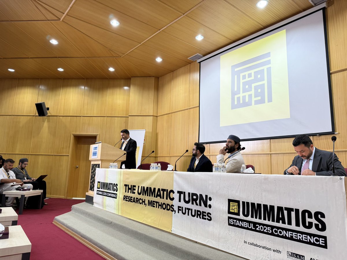Başkanımız <a href="/ceylaneb/">ebubekir ceylan</a> açılış konuşmalarıyla the Ummatic Turn konferansı başladı.