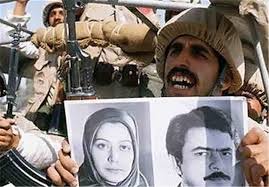 IranMonarch's tweet image. یه عده همچون این بانوی عزیز مصداق وطن پرستی و ایران دوستی هستند یه عده هم همچون مسعود و مریم رجوی مصداق وطن فروش و خائن هستند که در چنین روزی با حمایت صدام به کشورمان تجاوز کردند
#جاویدشاه
#KingRezaPahlavi