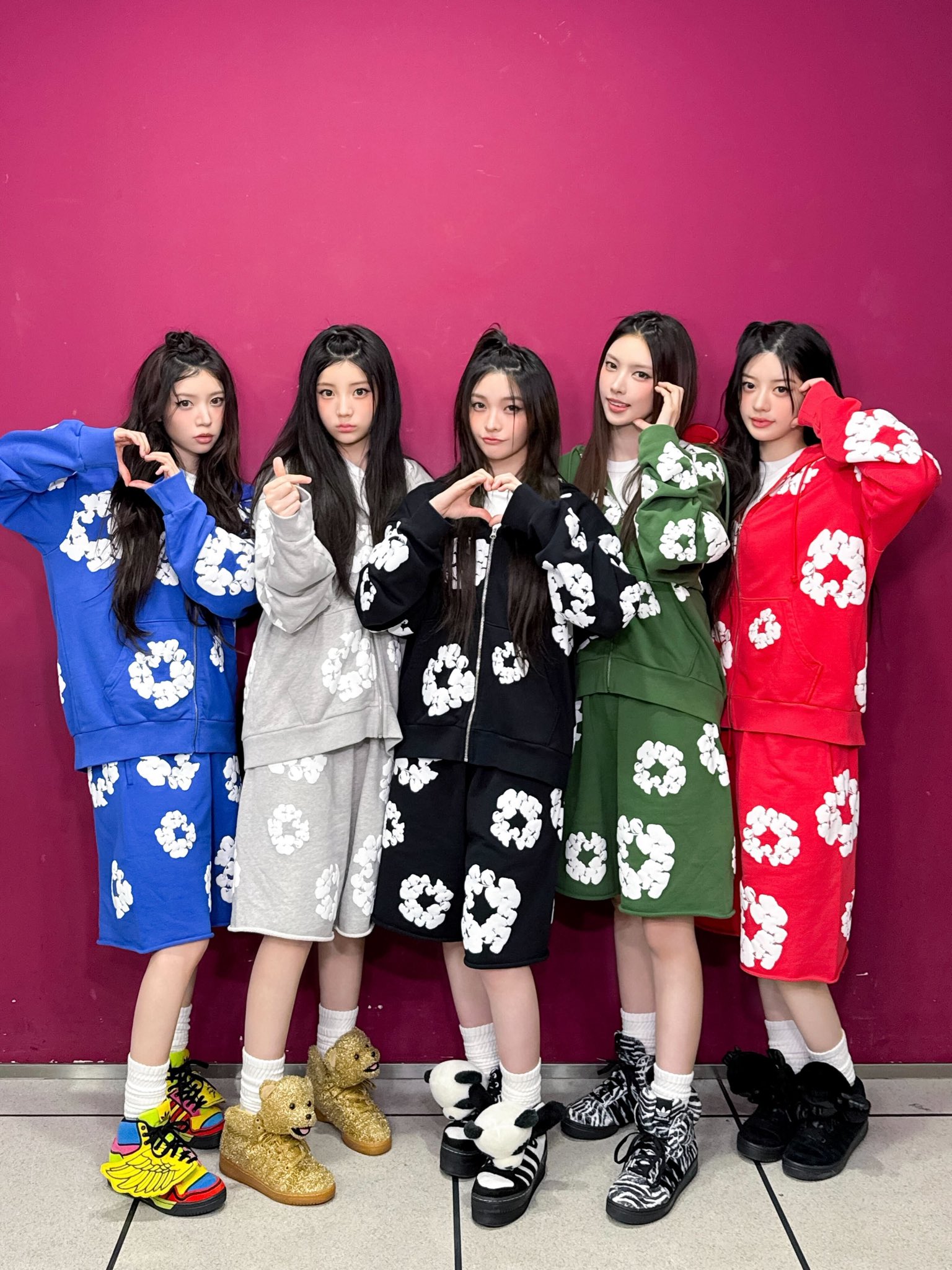 이번 컴백도 6주 꽉 채워서 한 아일릿 착장 모음.jpg | 인스티즈