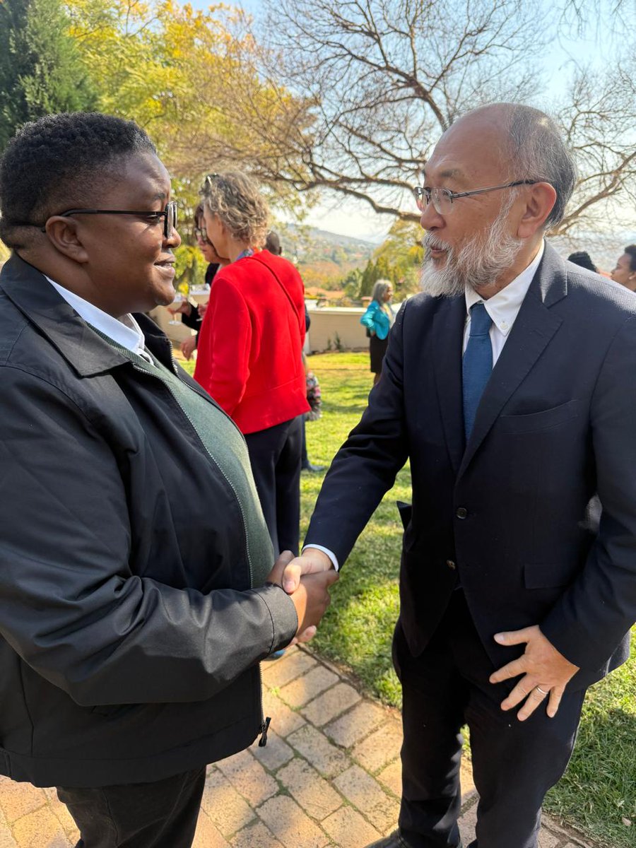 DWYPD_ZA's tweet image. Deputy Minister @msletsike joined the Embassy of Peru to mark the 204th anniversary of Peru’s independence. A testament to enduring diplomatic ties and mutual respect between South Africa and Peru. 🇵🇪🇿🇦
📍Waterkloof Ridge, Pretoria
#Diplomacy #InternationalRelations
#Peru204