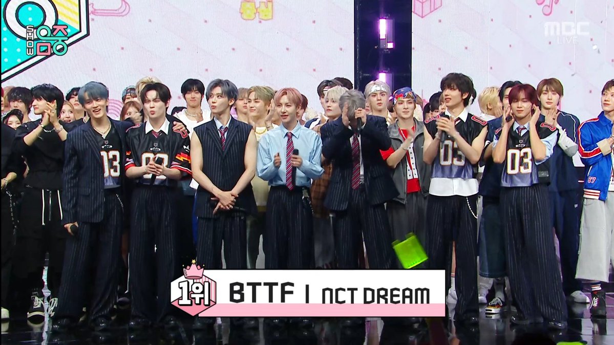 na_jaeming's tweet image. #BTTF2ndWin

우리 드림이들 1위 축하해 🥳🫂