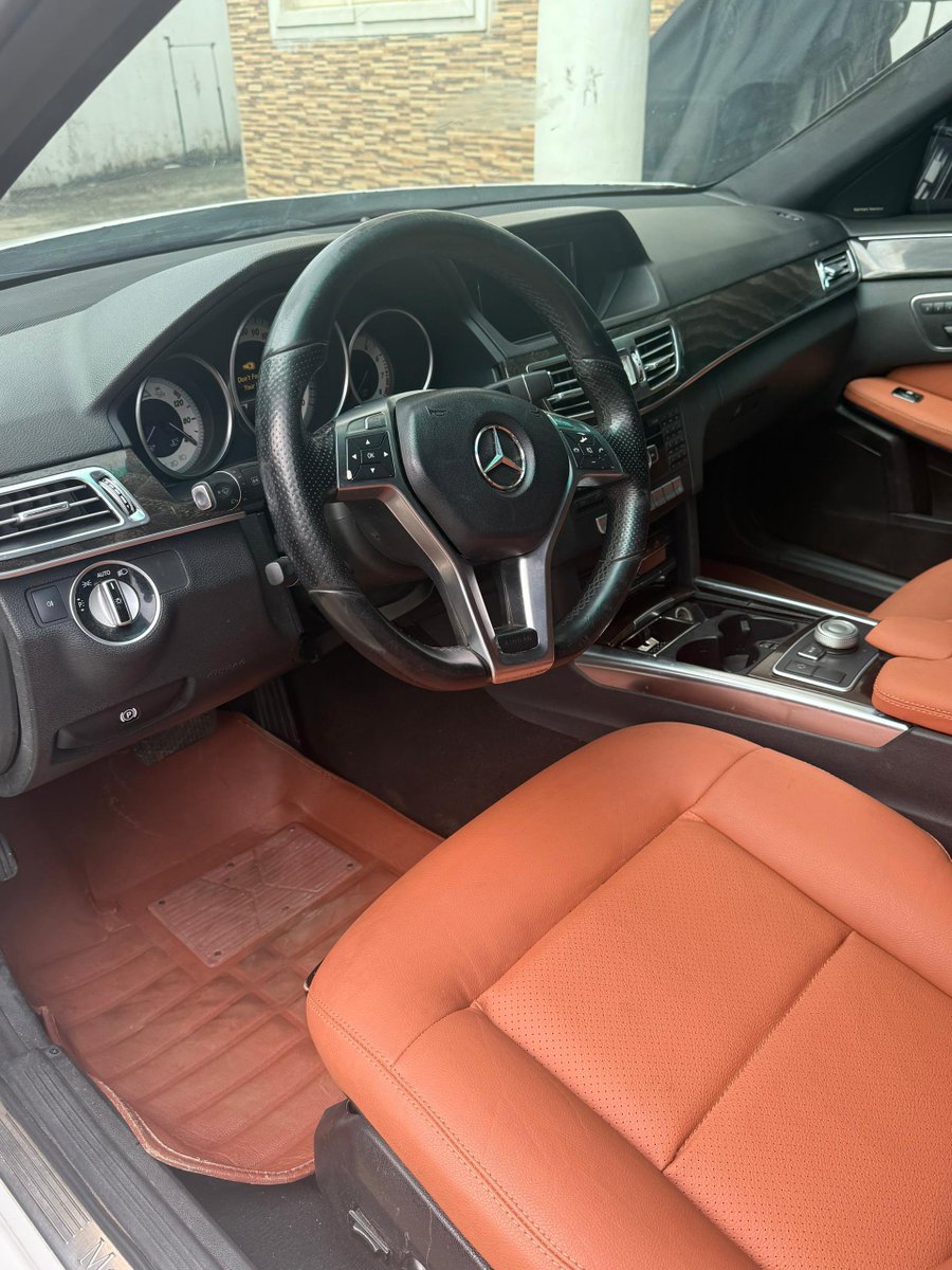 LEGEND_0009_'s tweet image. Mercedes Benz E350
2012 fully upgraded to 2015
AC chilling, No faults, Buy and Drive
N12,100,000. Slightly Negotiable