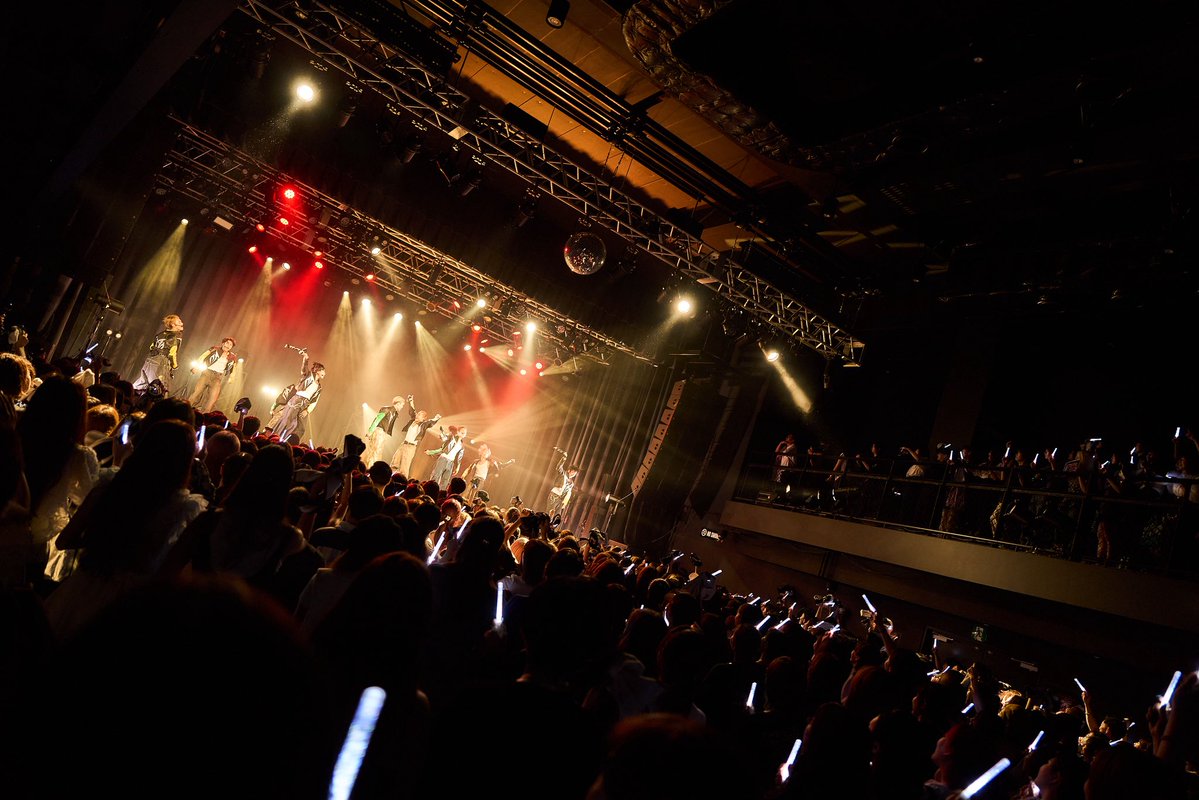 tjbb_'s tweet image. THE JET BOY BANGERZ 
LIVE &amp;amp; FAN MEETING TOUR 2025
 〜JET PARTY〜・静岡公演

いよいよ明日開催⚡️

#TEAMJETZ の皆さん、
#JETPARTY を楽しむのに欠かせない

&quot;Hot summer&quot; ・ &quot;PARTY IN HERE&quot;の
コール&amp;amp;レスポンス,振り抜けを必ずチェックしてきてくださいね❤️‍🔥

明日は一緒に楽しみましょう✨

🎶…