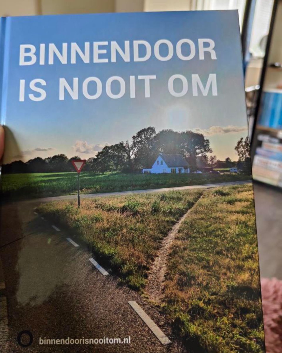 Leuk nieuws! Dit najaar komt mijn tweede boek uit! Het eerste boek had de titel ‘Binnendoor is nooit om’. Maar voor mijn tweede boek zoek ik nog een leuke titel. Alle suggesties zijn welkom!