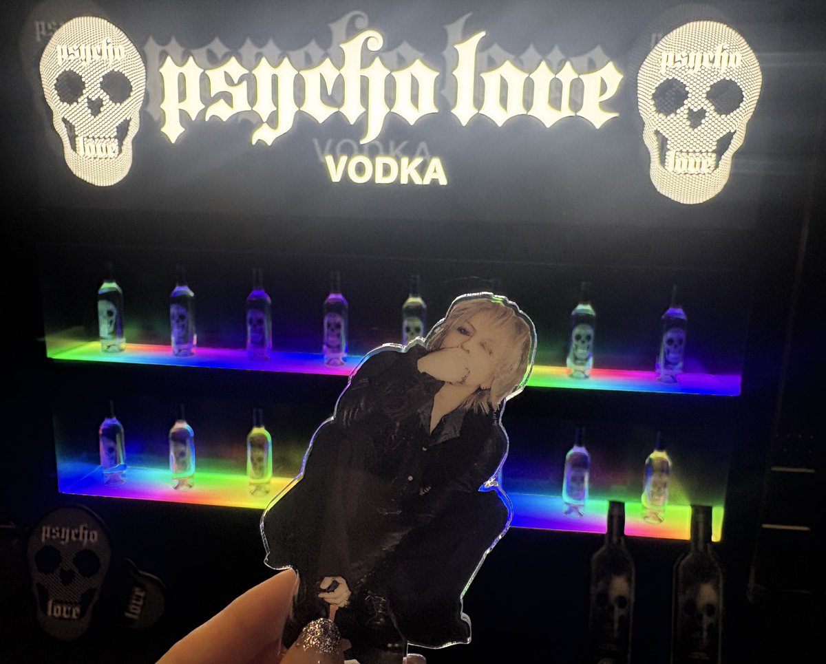 doeluuuu's tweet image. 今回のAVRもやばすぎたーーー😇😇😇😇Hydeさんがチューしてきた…😇😇😇😇😇水が滴る腹筋が目の前でクネクネ😇😇😇😇😇ヒィィイイ🪦
#HYDEPARK2025