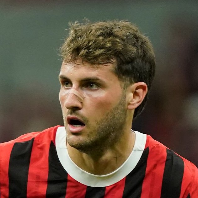 garante_il's tweet image. In alternativa a Vlahovic, gli occhi del Milan si sono posati su Kolo Muani, in una trattativa complicata ma che potrebbe avere in Gimenez la pedina di scambio con il PSG per rendere accessibile il prezzo del francese
Repubblica