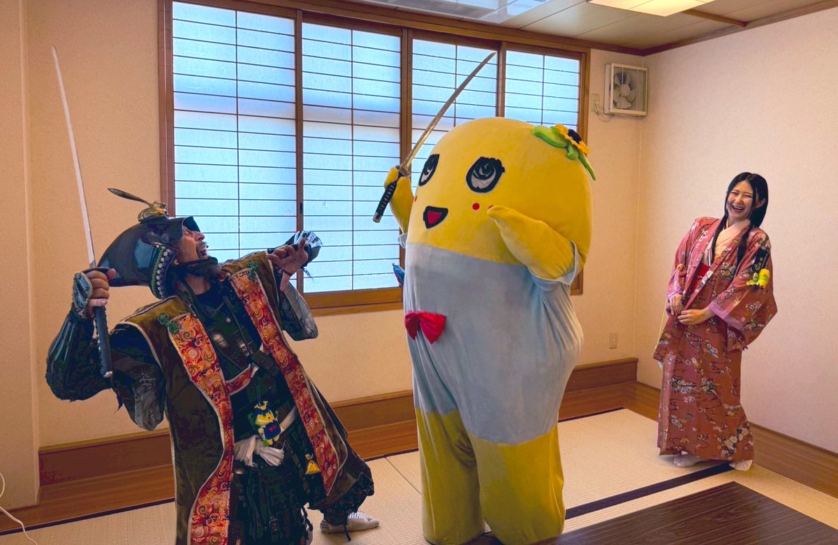 姫ー！お逃げくだされなっしー♪
ヾ(。゜▽゜)ノここはそれがしがぁぁぁ！ブシャー:＊