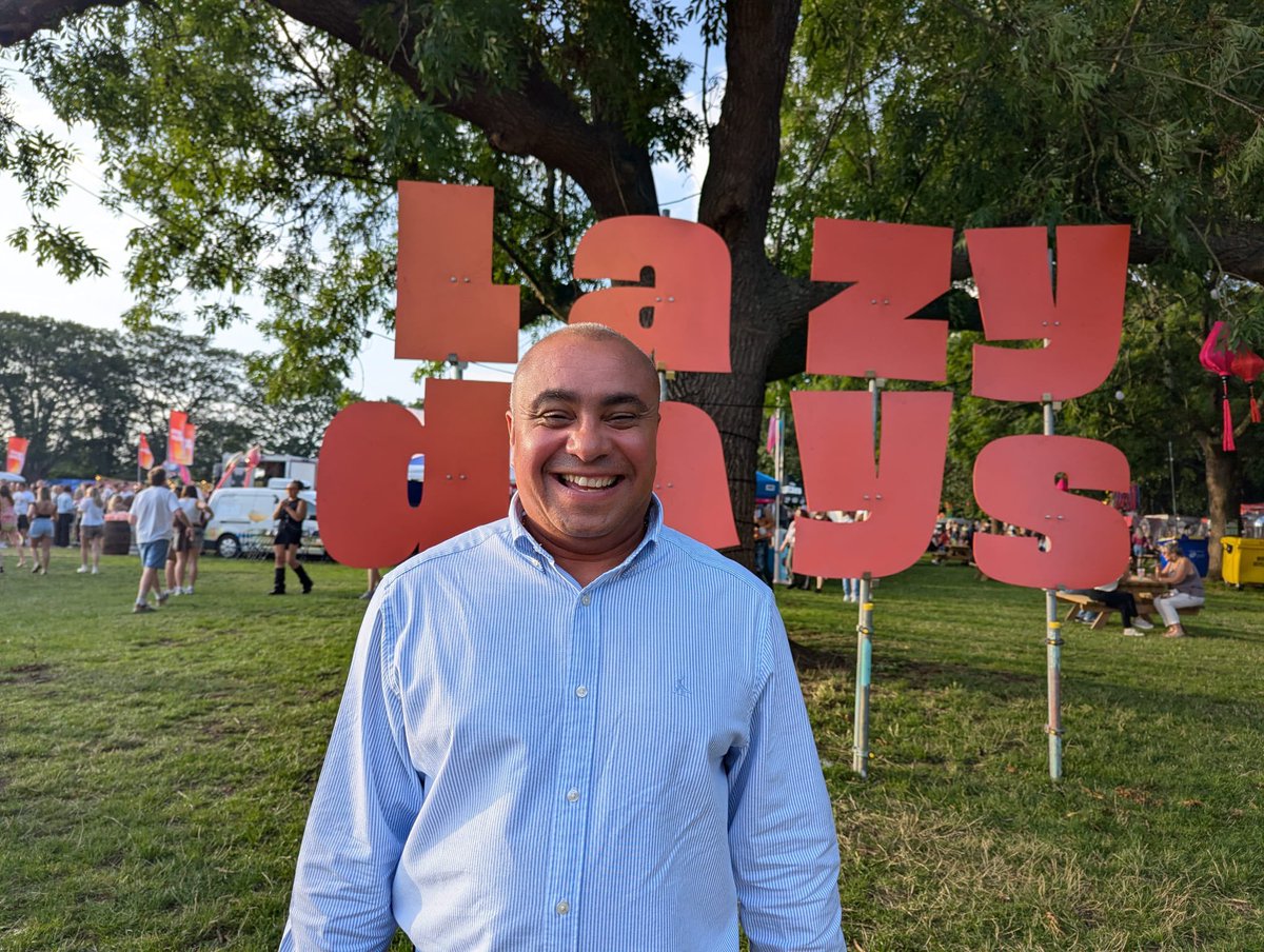 DavidBSampson's tweet image. 🎵Last night I had great fun at the Lazydays Festival in Priory Park! 🎧
🕺🏾The Festival is in it’s 2nd year and runs until Sunday. Well done to Mike and Elliot for pulling this off again.
🎤 Great to see classic Judge Jules perform too.