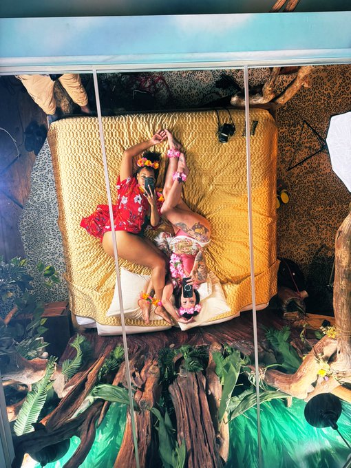 Watch Empress “MsFoxxx” Foxxx's leaked NSFW photo on TwXstars