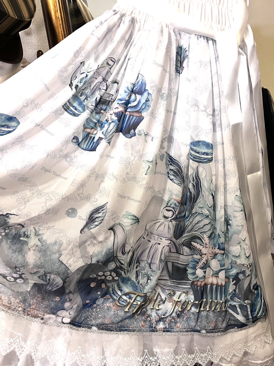 MaisondeR's tweet image. ご紹介💠 Triple*fortune
オクトパスティーパーティー シャーリングワンピース(黒)¥35,200
お色違い白系もございます✨
#トリプルフォーチュン
#メゾンドローゼンクロイツ