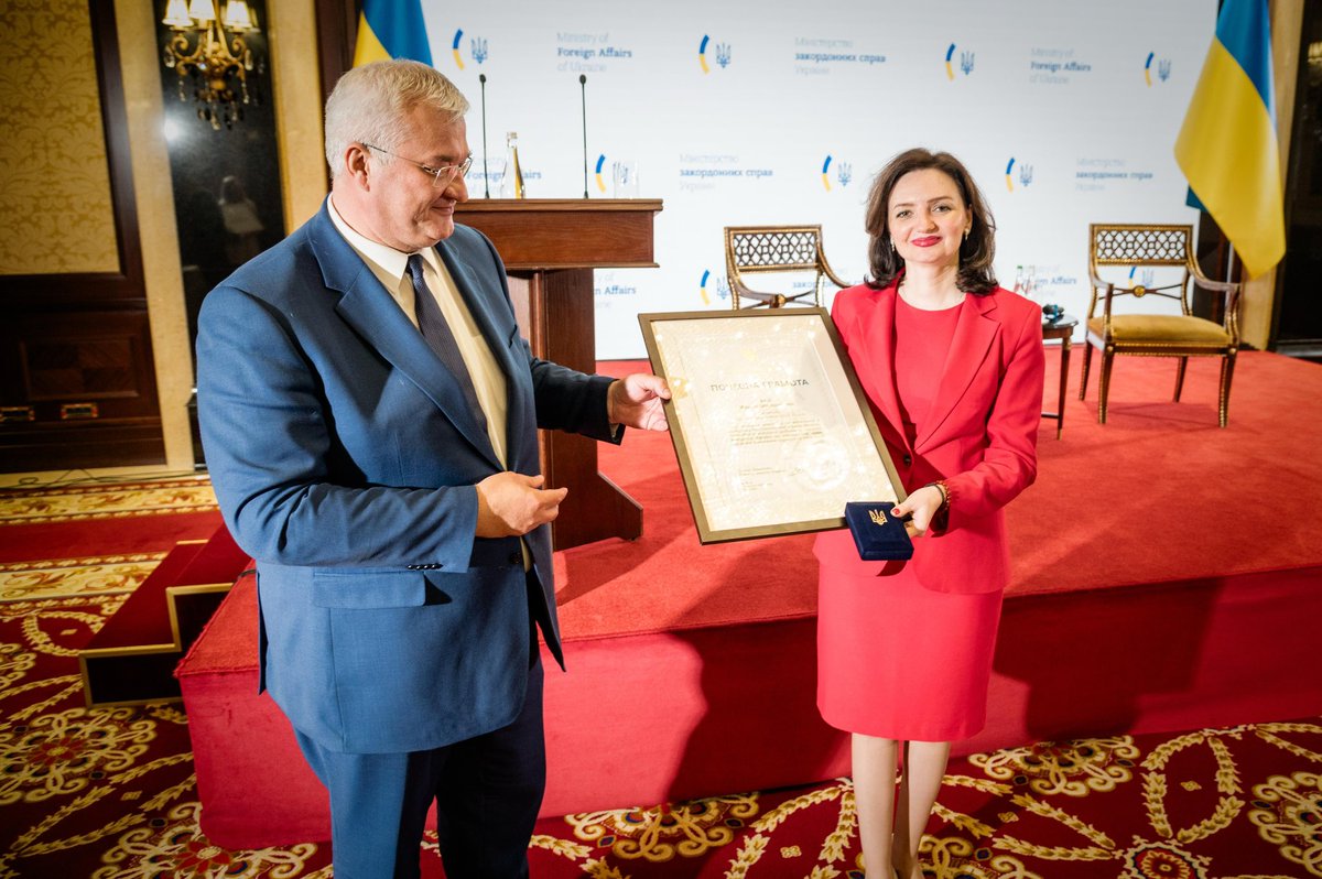 Mariana Betsa (@mariana_betsa) on Twitter photo I am so grateful to Foreign Minister <a href="/andrii_sybiha/">Andrii Sybiha 🇺🇦</a> &the Cabinet of Ministers <a href="/Kabmin_UA/">Кабмін України</a> for awarding me with a special distinction award - Certificate of merit of the Government of Ukraine.This is our common achievement! Grateful to my colleagues and my team #StandWithUktaine I am so grateful to Foreign Minister <a href="/andrii_sybiha/">Andrii Sybiha 🇺🇦</a> &the Cabinet of Ministers <a href="/Kabmin_UA/">Кабмін України</a> for awarding me with a special distinction award - Certificate of merit of the Government of Ukraine.This is our common achievement! Grateful to my colleagues and my team #StandWithUktaine