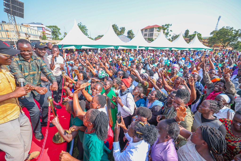HonWetangula's tweet image. This morning, I have arrived at Posta Grounds in Kanduyi Constituency, Bungoma County, to join the great people of Kanduyi for another edition of the Women Empowerment Program, hosted by area MP, Hon. John Makali.
As a nation, we celebrate and champion the vital role played by…