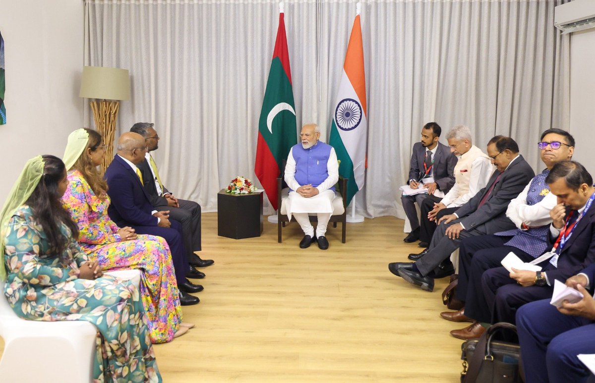 Had a meaningful meeting with members of different political parties of the Maldives. The participation of leaders across the political spectrum underscores the bipartisan support for the strong and time-tested India-Maldives friendship. Our shared values continue to guide this