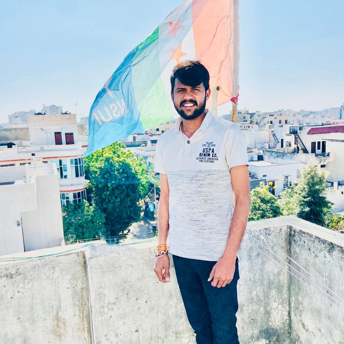 ola_ramswroop's tweet image. भाई भावेश पुरोहित जी को भीलवाड़ा शहर ओर भाई संपत गुर्जर जी को भीलवाड़ा ग्रामीण का जिला अध्यक्ष बनाने पर हार्दिक बधाई एवं शुभकामनाएं!
@BHAVESHKUMARPU3 @nsui