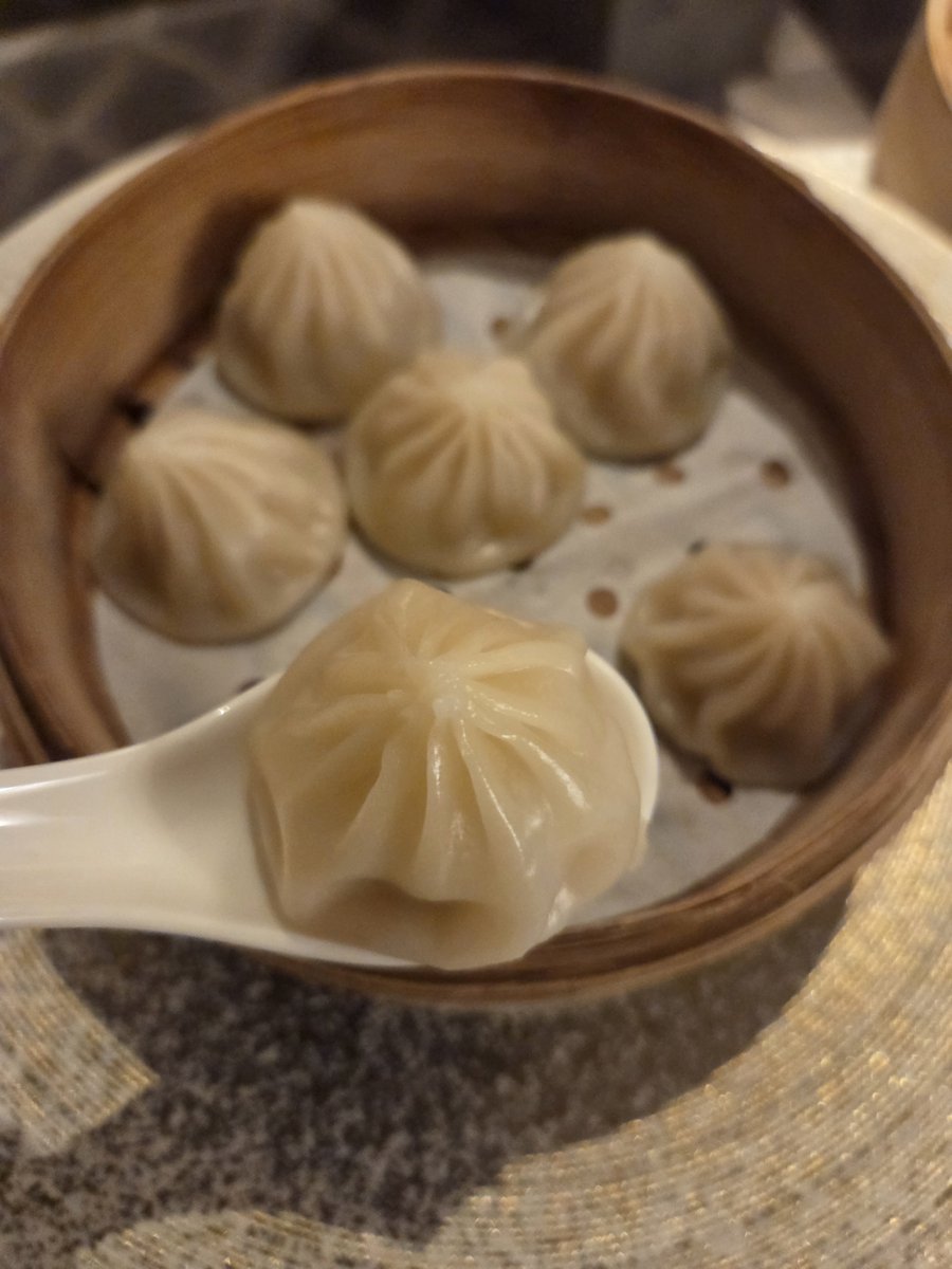 g_md_ri's tweet image. 정답 하오츠..?
