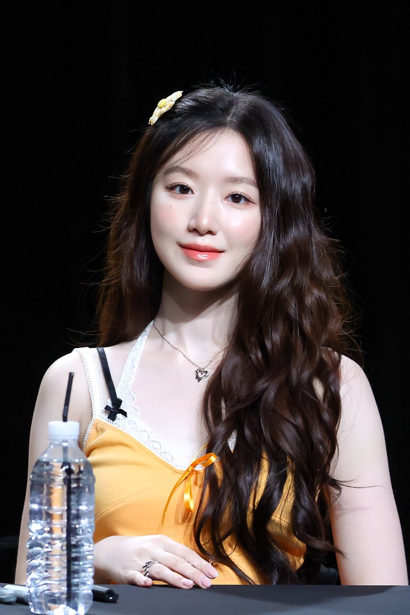 Ccheng_H8's tweet image. 250726
오늘 너무 이쁘다 🌼
#슈화 #SHUHUA #舒華
 #아이들 #idle