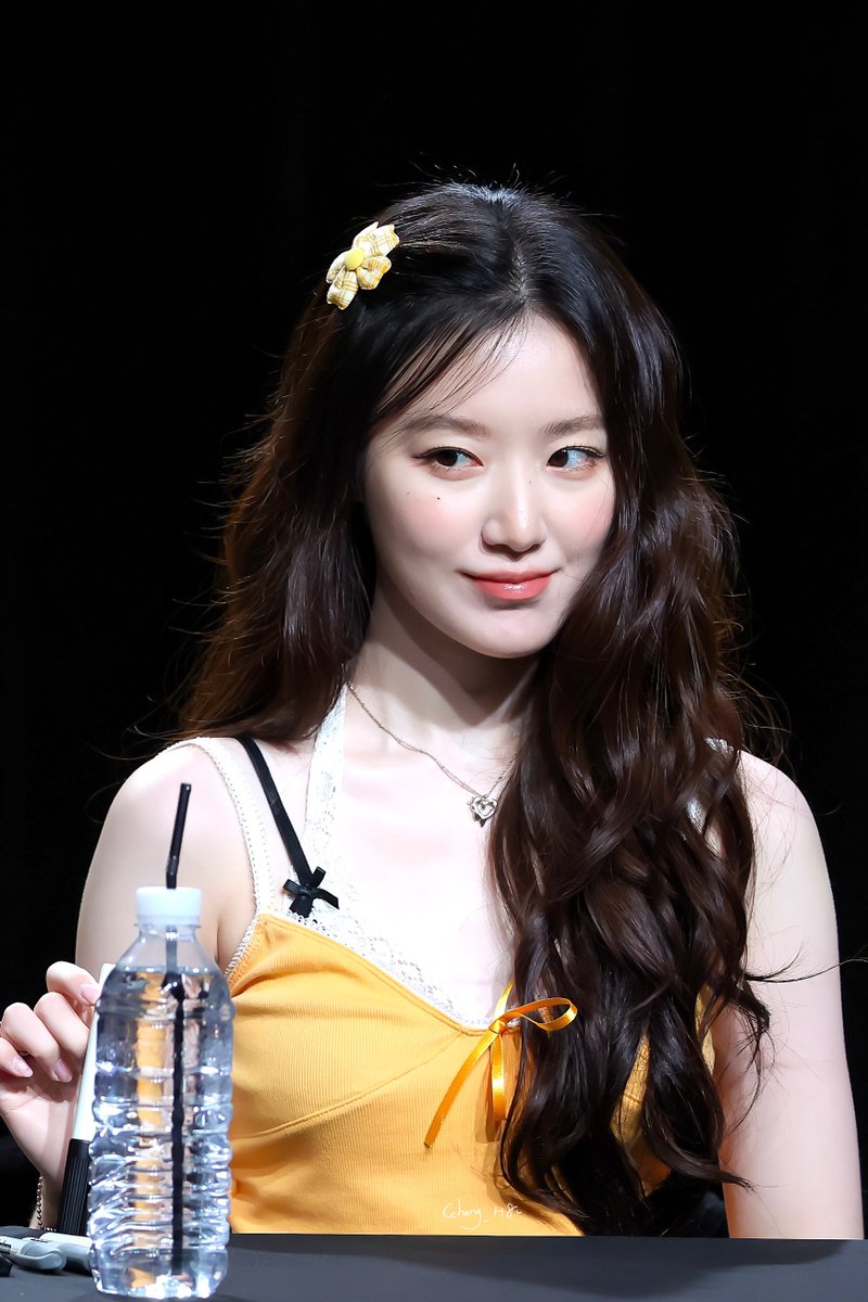 Ccheng_H8's tweet image. 250726
오늘 너무 이쁘다 🌼
#슈화 #SHUHUA #舒華
 #아이들 #idle