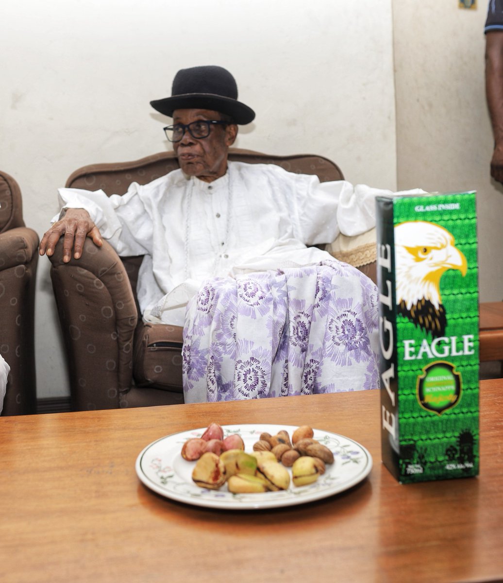 Eagle Schnapps tweet media