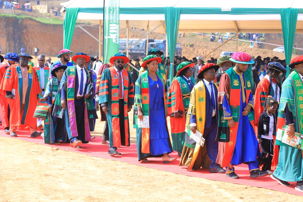 kiuvarsity's tweet image. The Chancellor's procession has officially ushered us into the #KIU31stGrad celebrations.
#KIU25thAnniversary