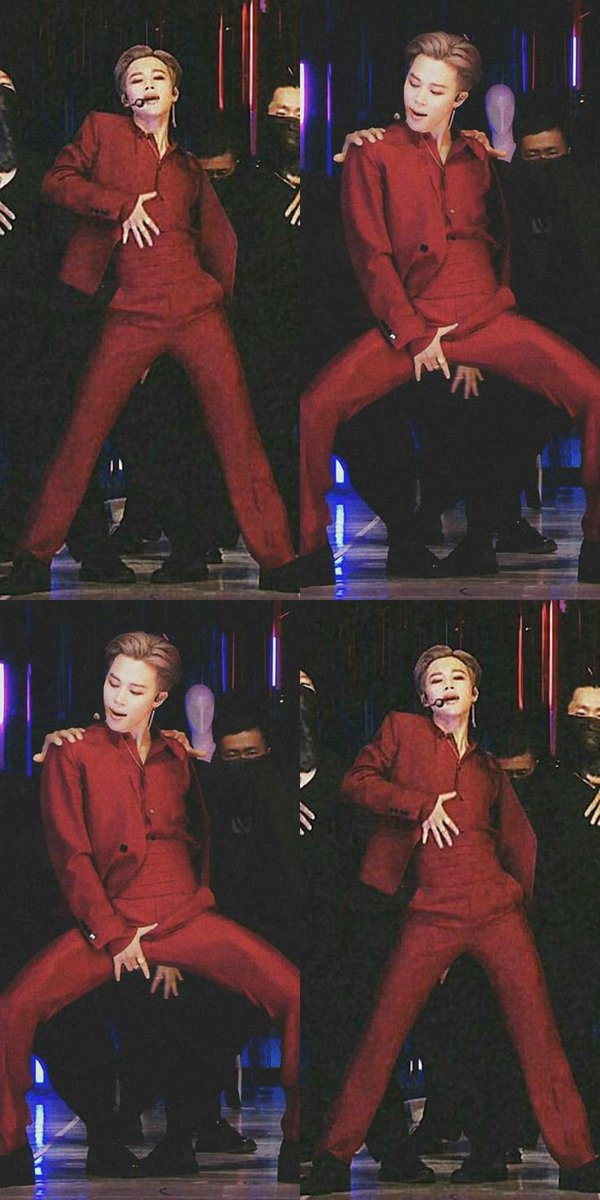 archivesforJM7's tweet image. Jimin in red suit was undeniably HOT then🥵 ✨