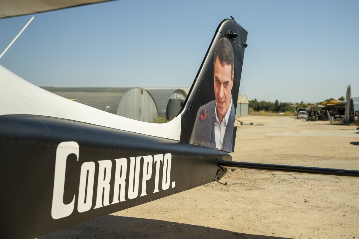 hazteoir's tweet image. Buenos días nos dé Dios.
Se ha quedado un sábado estupendo para seguir apretando, ya que no es el momento de aflojar.
APRETEU: ¡POR TIERRA, MAR Y AIRE! 🛩️