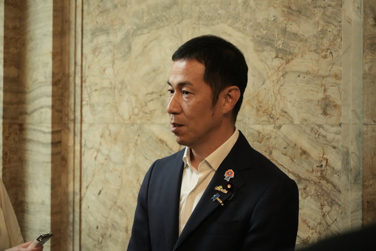 urumageorge's tweet image. 昨日25日、立民、維新、国民、れいわ、共産の野党5党の国対委員長会談があり、8月1日召集予定の臨時国会の対応を協議しました。
◯関税交渉の合意内容について予算委員会の集中審議を要求
◯ガソリン税の暫定税率の廃止法案を臨時国会に提出
について確認いたしました。