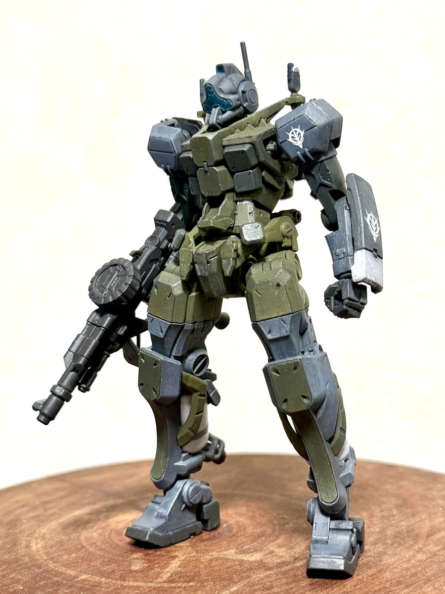 kensonejp's tweet image. ゲルググ量産カラーに塗った
シタデルとかGSWとかタミヤとか水性ホビーカラーとかアクリル系で筆塗り