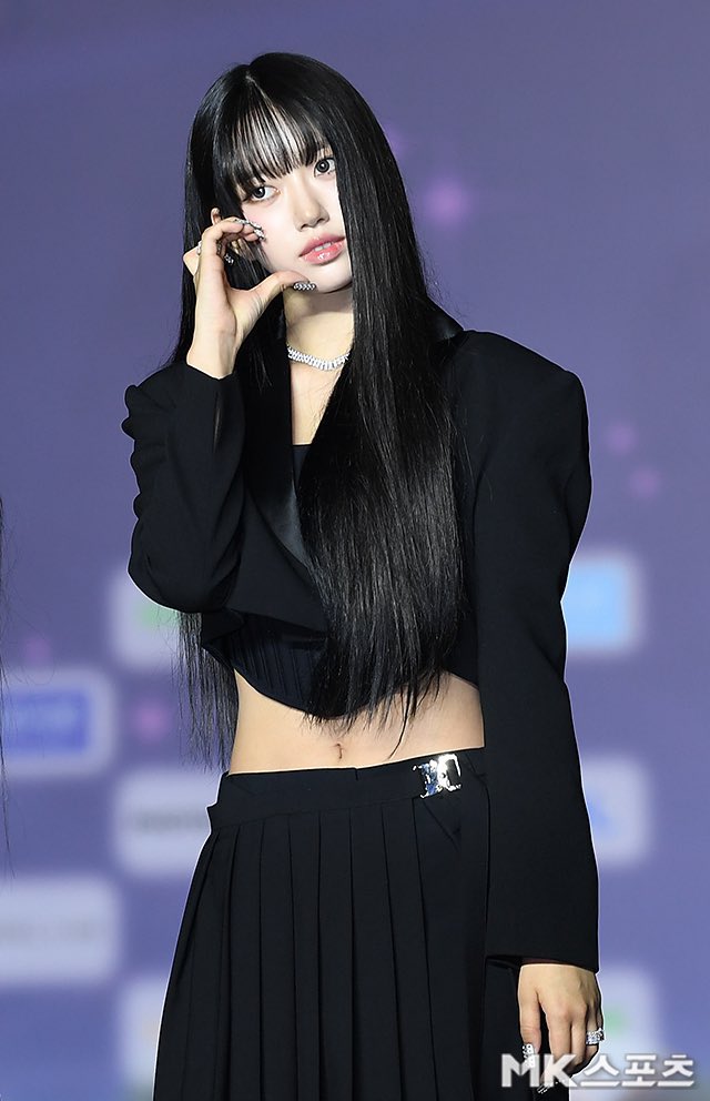 meovvbase's tweet image. SOOIN AHHHHHHHHHHHHHHHHHHJHHHHHJHHHHHHHHHHHHHHHHHHHHHHHHHHHHHHH.. wow.
MEOVV AT SBS GAYO DAEJEON
#MEOVV_SBS가요대전
#SBS가요대전Summer