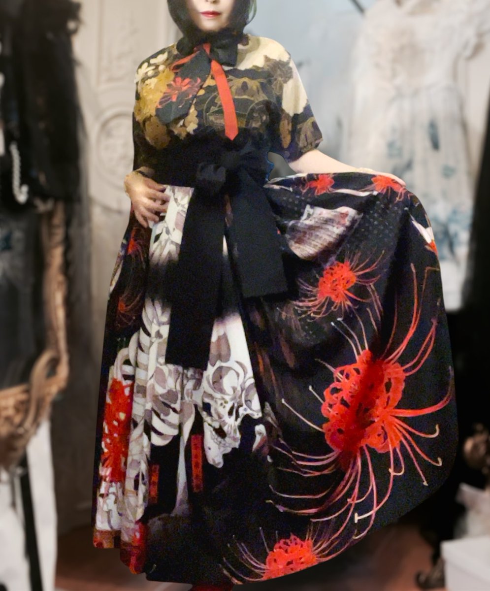 MaisondeR's tweet image. 入荷💠ご紹介
RoyalPrincessAlice
がしゃどくろロングSK
¥29,590
(今週末の土日7/26〜27の間
のみサイズM、Lが選べます)
サイドファスナー
後ろシャーリング使用
袴風なロング感がとても
素敵で着やすいです
#ロイプリ #ロイヤルプリンセスアリス #メゾンドローゼンクロイツ #和ゴス #和ロリ