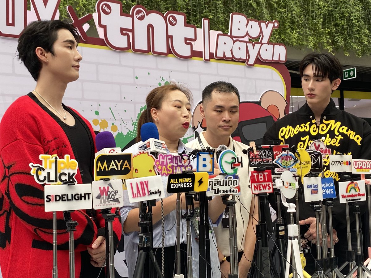 jiggaban_news's tweet image. 🔴 LIVE! สัมภาษณ์ “ฟอส จิรัชพงศ์ - บุ๊ค กษิดิ์เดช”
&gt;&gt;&gt; youtube.com/live/jjbidL452… &lt;&lt;&lt;
#TNTXFORCEBOOK
#fforce_ #kasibook