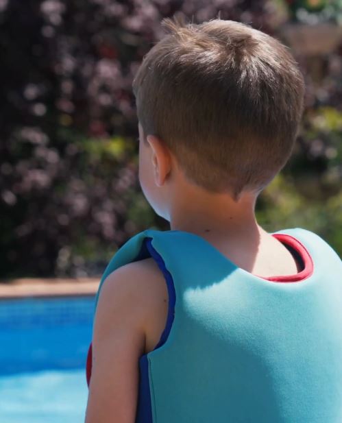 112's tweet image. 🏊♀️ Gaudeix a la piscina, però no descuidis la seguretat sobretot dels infants i altres col·lectius més vulnerables
Consulta els consells per piscines públiques i particulars
gen.cat/4e7JKro
En cas d'emergència truca al 112