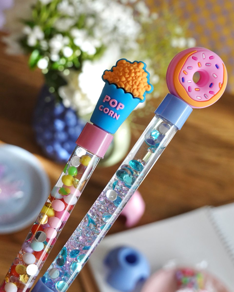 FlyingTiger_JP's tweet image. 夏休みに作りたい🍩
ビーズを自分で入れて作るDIYペン✏️