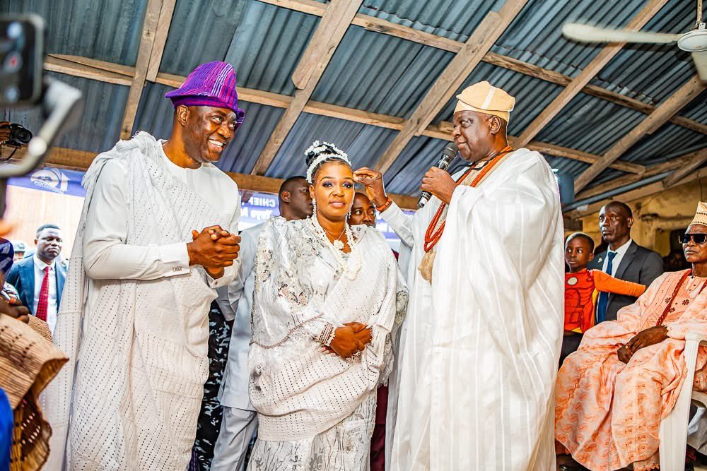 Oyoaffairs's tweet image. Makinde’s Promotion of Cultural Heritage, Selfless Service Earned Him Aare Omoluabi Title in Akure Kingdom, OID says | oyoaffairs.net/makindes-promo…