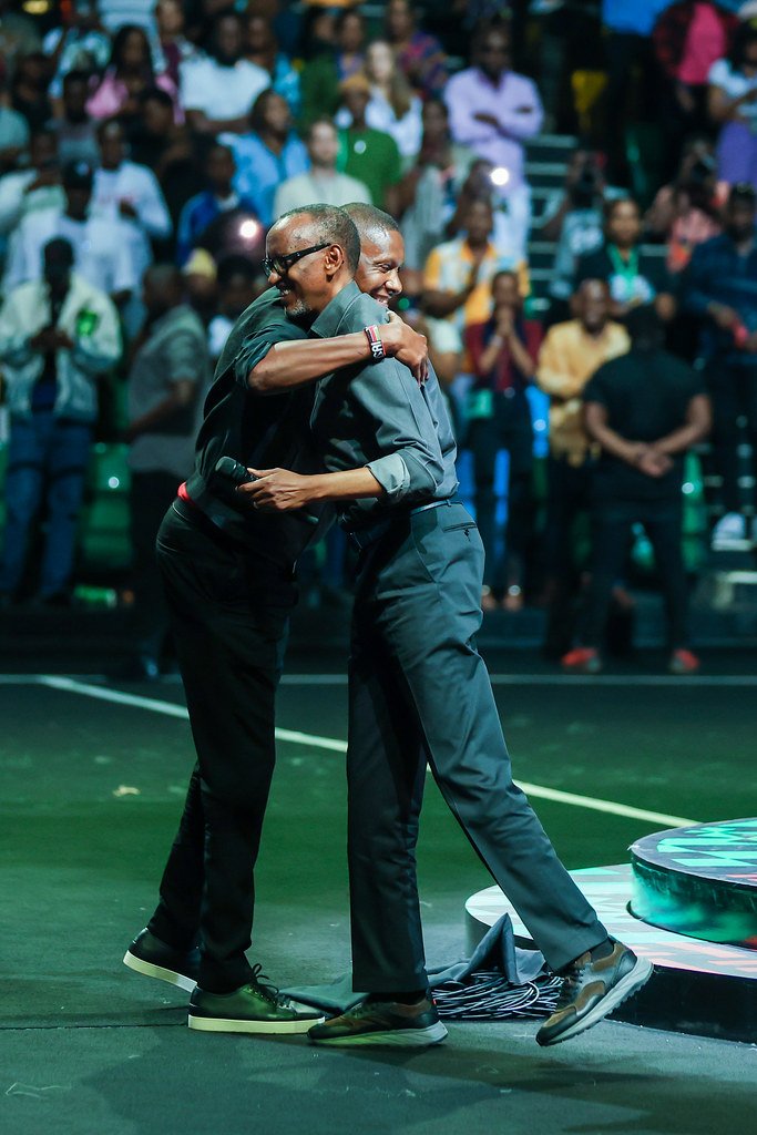 QuoteofKagame's tweet image. “Masai, thank you for not only your generous introduction, but more importantly, for being behind this idea of Giants of Africa.”
President Paul Kagame
