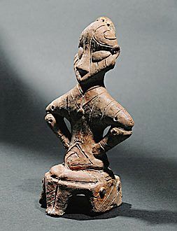 BenElimu's tweet image. Seated female idol. Terracotta From Predionica, Kosovo. Vinca-Plocnik Culture, Neolithic (5th mill. BCE).