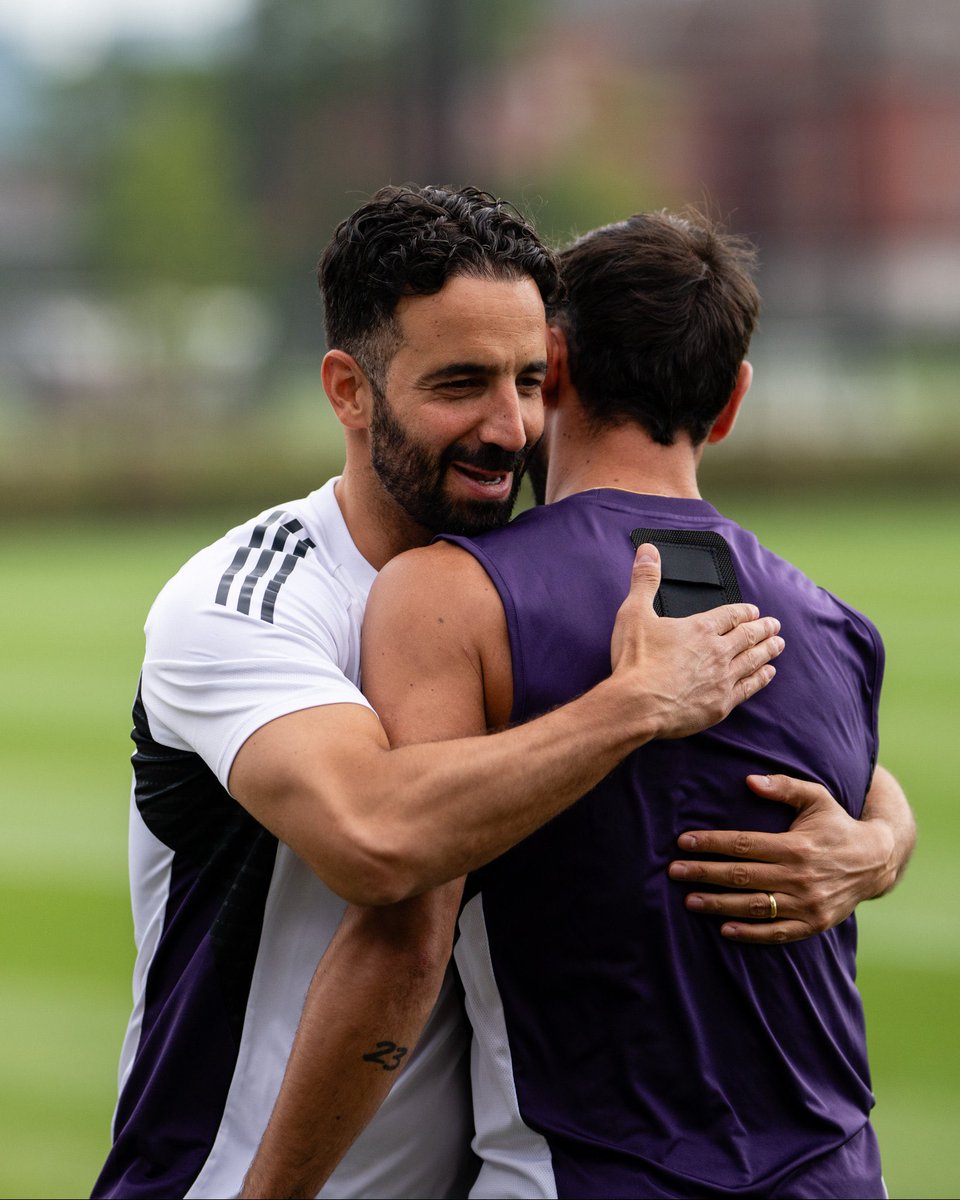 RedorDead07's tweet image. Manager &amp;amp; Captain 🇵🇹 #Mufc