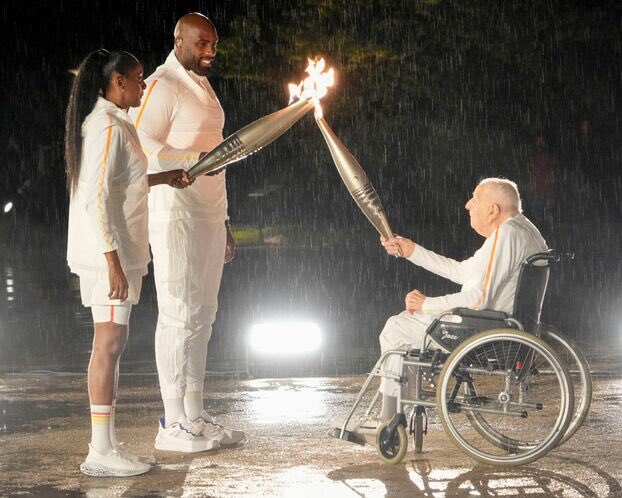 Lycrem3's tweet image. ➡️Il y’a 1 an c’était l’ouverture des JO #Paris2024 ! Encore merci à Thomas Jolly pour cette cérémonie d’ouverture exceptionnelle, la
plus belle de l’Histoire des J.O ! 🇫🇷
Que des souvenirs ! 👏