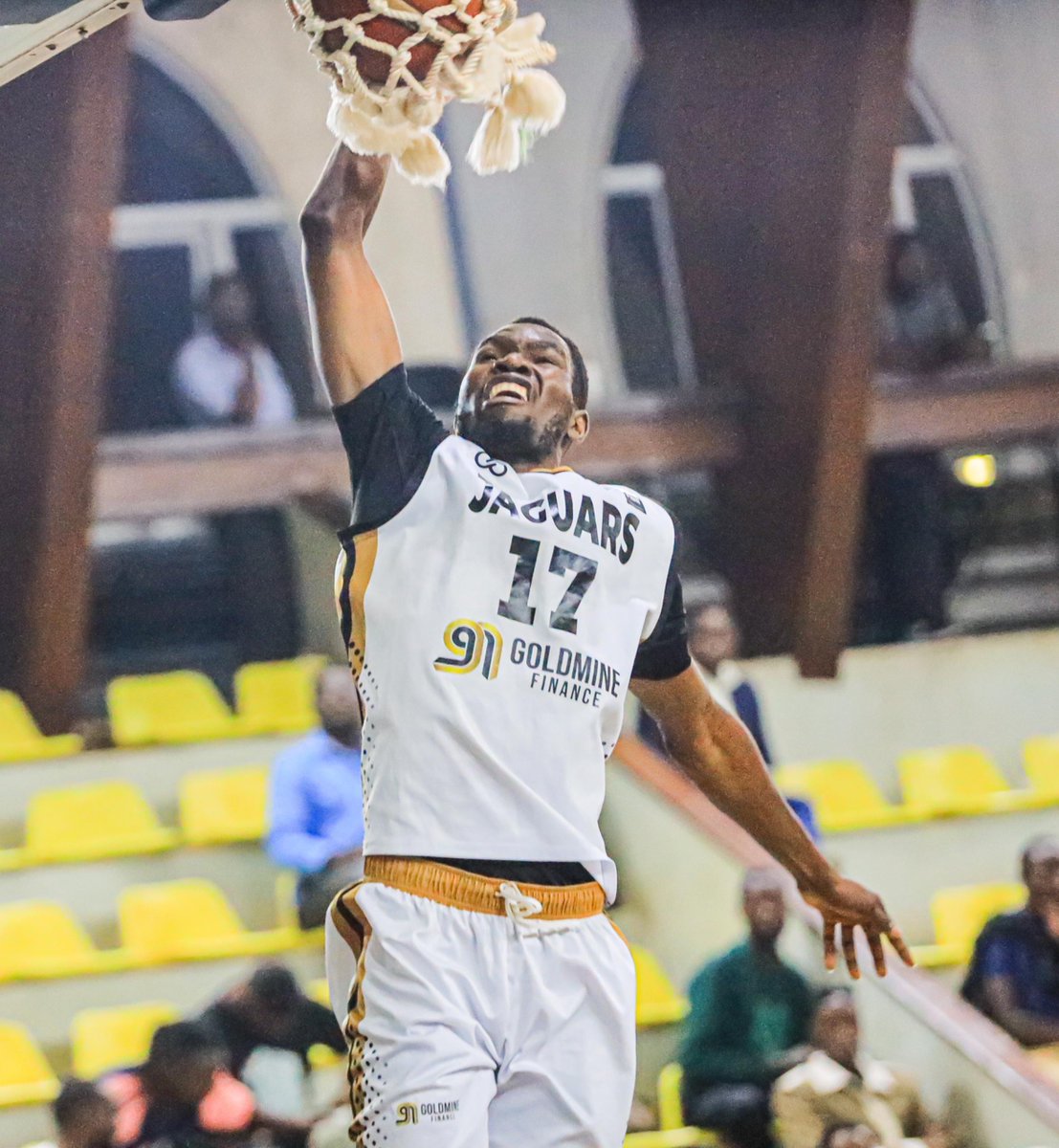 Last night was crazy … <a href="/Sifumapeter17/">Sifuma peter</a> with the flash 🚽