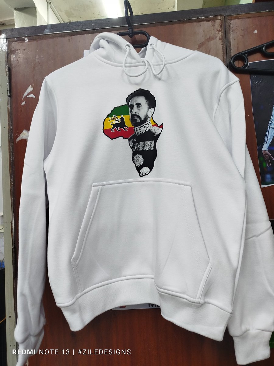 Zile_Collection's tweet image. Saturdays are for #ReggaeBoyz #riddimvybzk24 @mcfullstop @talldjsmash @zjpassueri1 @Zile_Collection 🔐 for all your Printing needs