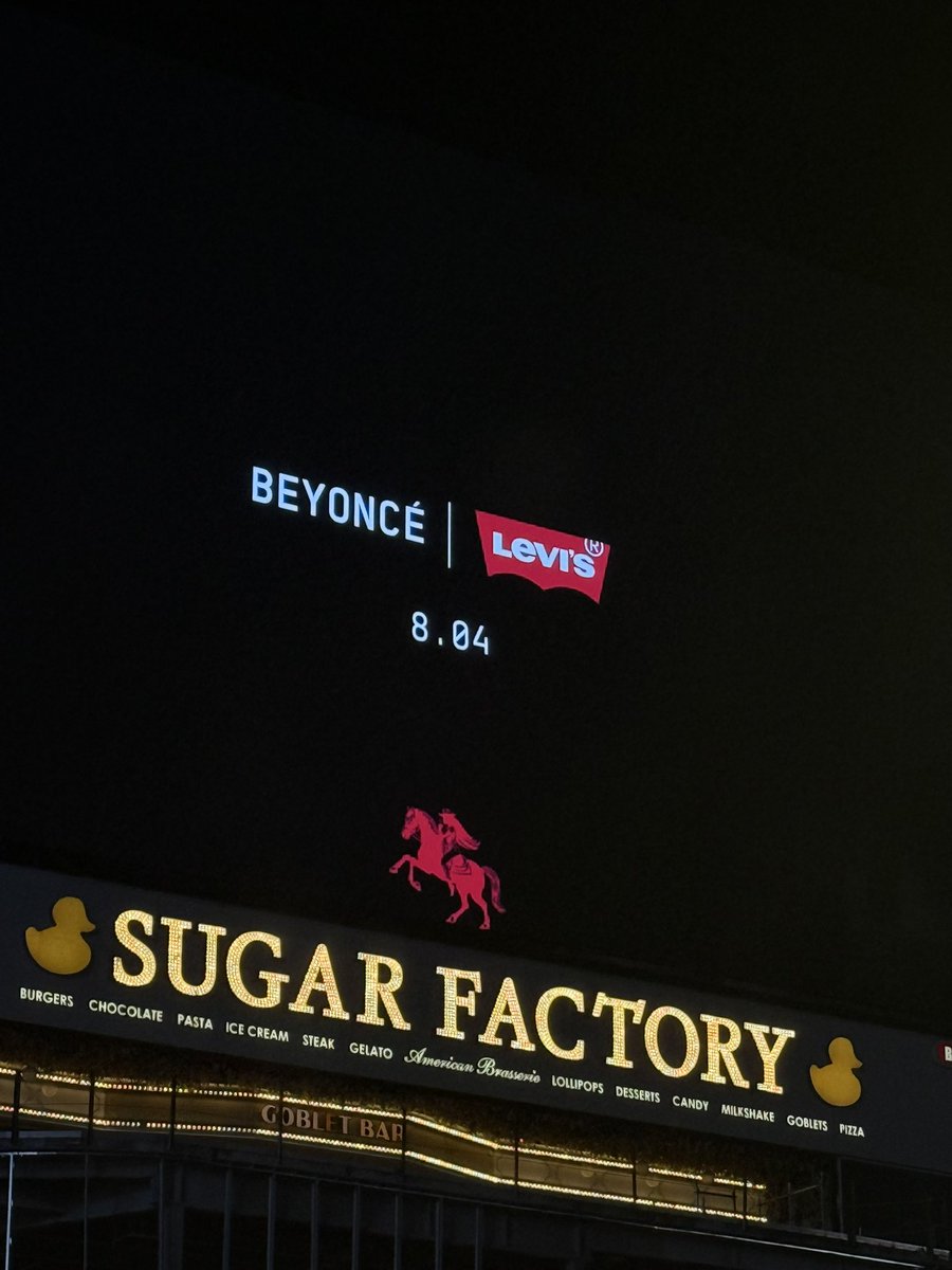 BoricuaHive's tweet image. I spy