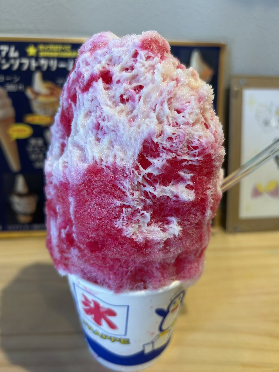 plenusdoor's tweet image. 気になってたカキ氷屋さんに緊急避難で水分補給(*´д｀*)ﾊｧﾊｧ