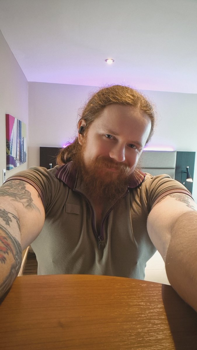 AuthorAltoft's tweet image. Good morning to all
My fellow writers who also have day jobs, I hope you finish asap
Let's kick ass!
