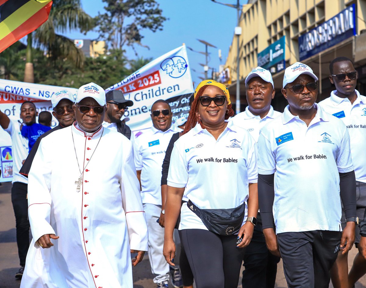 Sylvia Mulinge M.B.S (@sylmulinge) on Twitter photo Great to see our long term partner <a href="/CentenaryBank/">Centenary Bank</a> led by their Managing Director, <a href="/kasi_fabian/">Kasi Fabian</a> as we join hands together in partnership walking for the babies of Nsambya Babies Home.
#DoingGoodTogether #WalkingForBabies #CharityWalk2025 Great to see our long term partner <a href="/CentenaryBank/">Centenary Bank</a> led by their Managing Director, <a href="/kasi_fabian/">Kasi Fabian</a> as we join hands together in partnership walking for the babies of Nsambya Babies Home.
#DoingGoodTogether #WalkingForBabies #CharityWalk2025