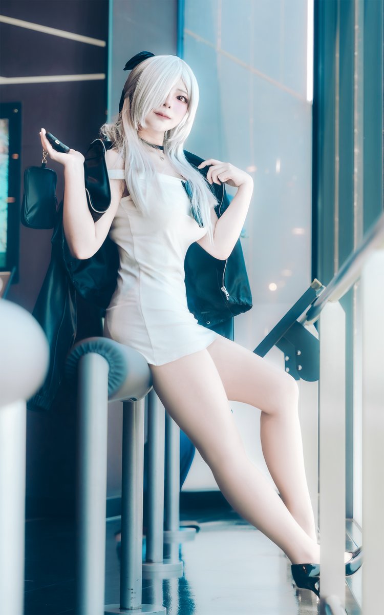 勝利の女神 NIKKE シンデレラ ビューティフル・ミー　衣装　コスプレ Amazon.co.jp: [Beauty 出品] 髪飾り付き 勝利の女神：NIKKE