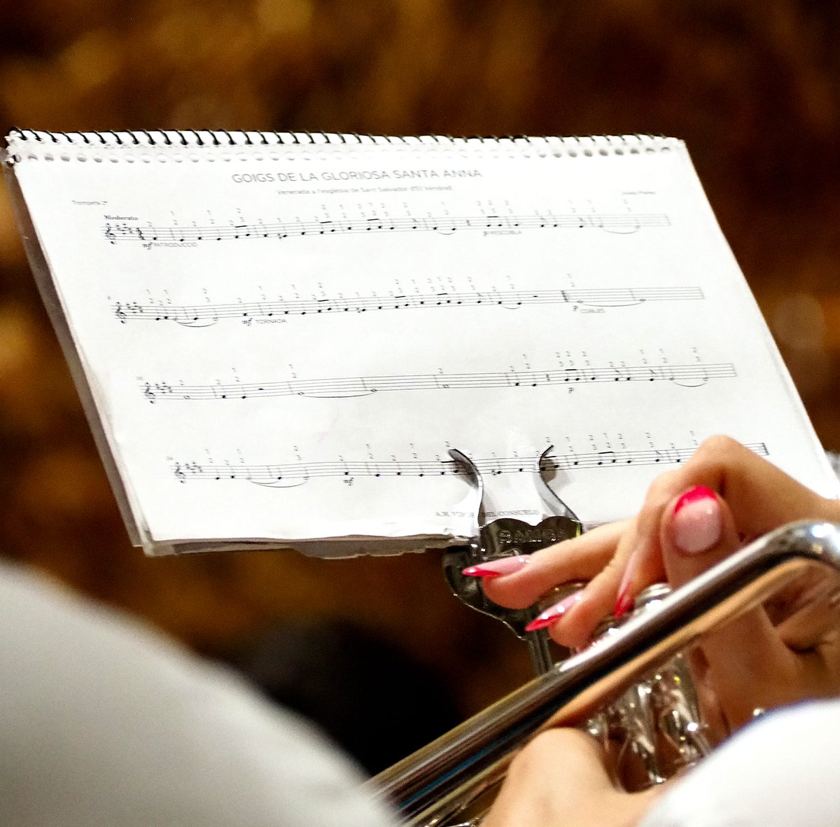 💚 Feliz día de Santa Anna 💙
Hoy celebramos con alegría a la patrona de nuestro pueblo y titular de nuestra hermandad.
Que su ejemplo de fe y entrega nos guíe siempre.
 
Dejamos imágenes de ayer, de nuestra interpretación de los Goigs a Santa Anna, en honor a nuestra patrona.